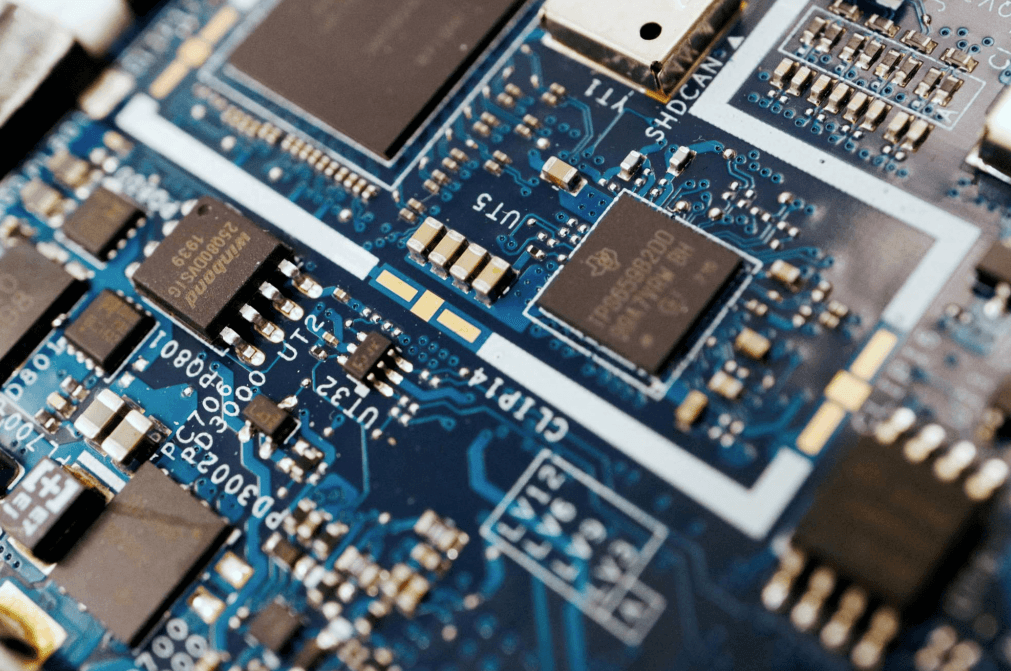 japan, netherlands and U.S. against chinese tech