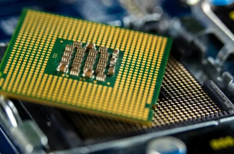 Independent distributors for supply chain strategy