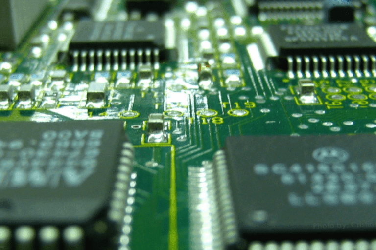 microchip thumbnail